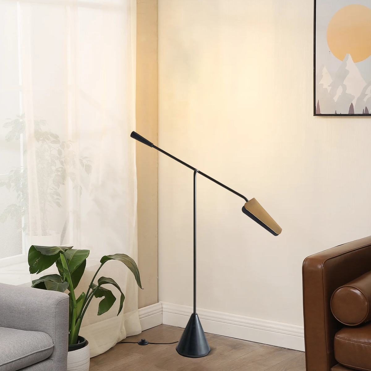 Arcato Minimalist Triangle Floor Lamp
